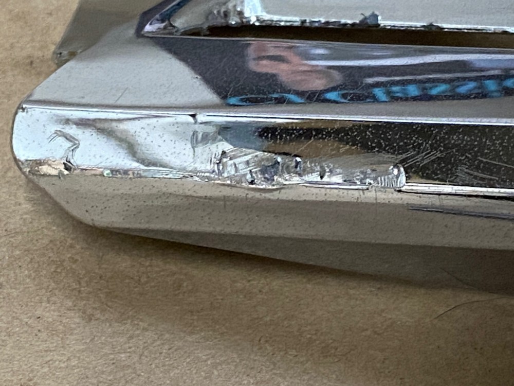 OEM 1973 Cadillac Deville Fleetwood Calais RIGHT PASS SIDE REAR LICENSE PLATE LIGHT BEZEL TRIM COVER #1601091 - Image 8