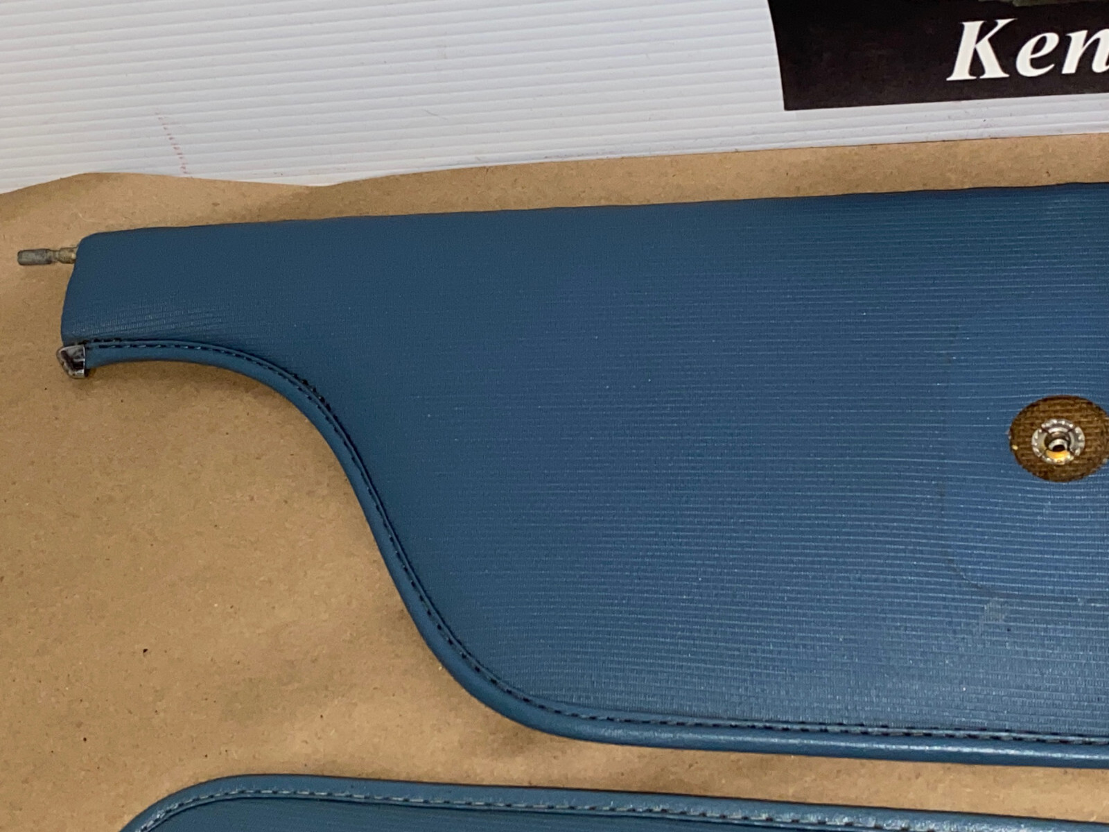 OEM 1965 1966 1967 1968 Cadillac Fleetwood Deville Calais 1967 1968 Eldorado LEFT & RIGHT SUN VISORS WITH HINGES - LIGHT BLUE - Image 8