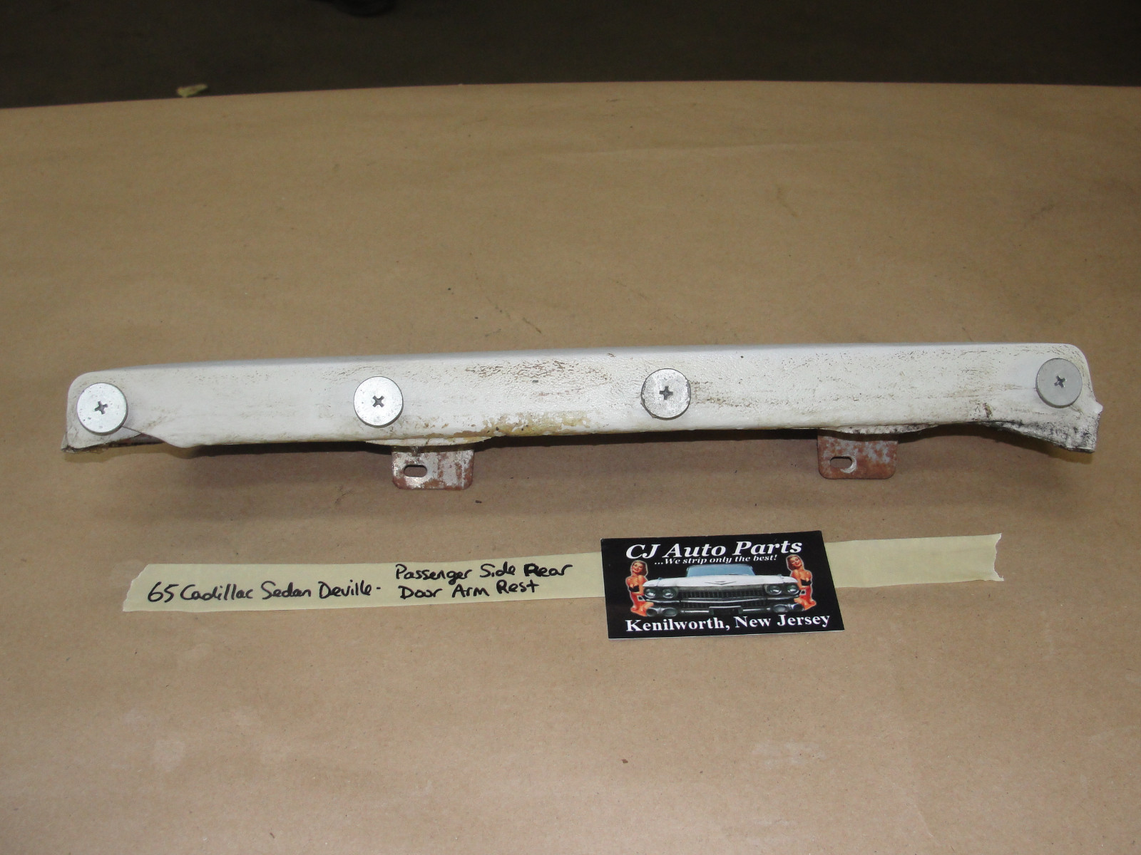 OEM 1965 Cadillac Sedan Deville Fleetwood RIGHT REAR DOOR PANEL ARM REST PAD CUSHION - Image 8