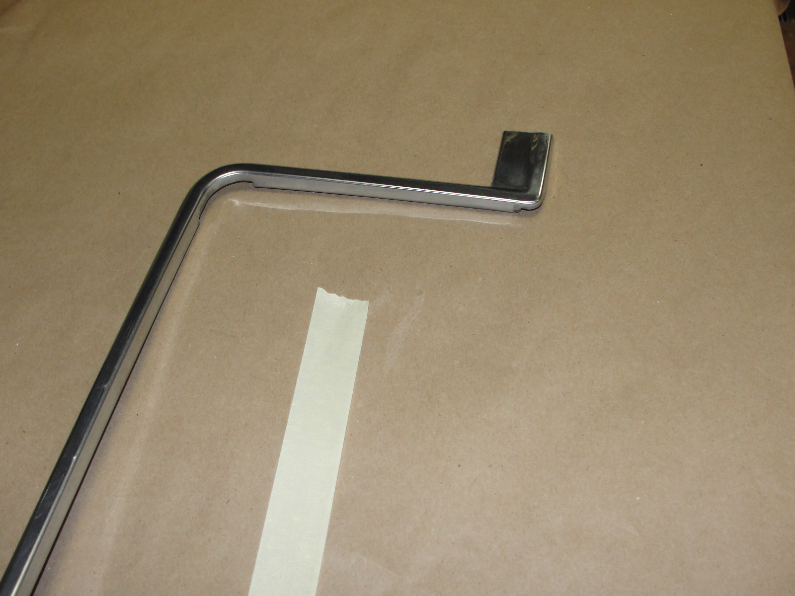 OEM 1977 1978 1979 1980 1981 1982 1983 1984 1985 1986 1987 1989 1990 1991 1992 Cadillac Fleetwood Deville RWD CENTER TRUNK DECK LID LIP LICENSE PLATE MOLDING TRIM - Image 9