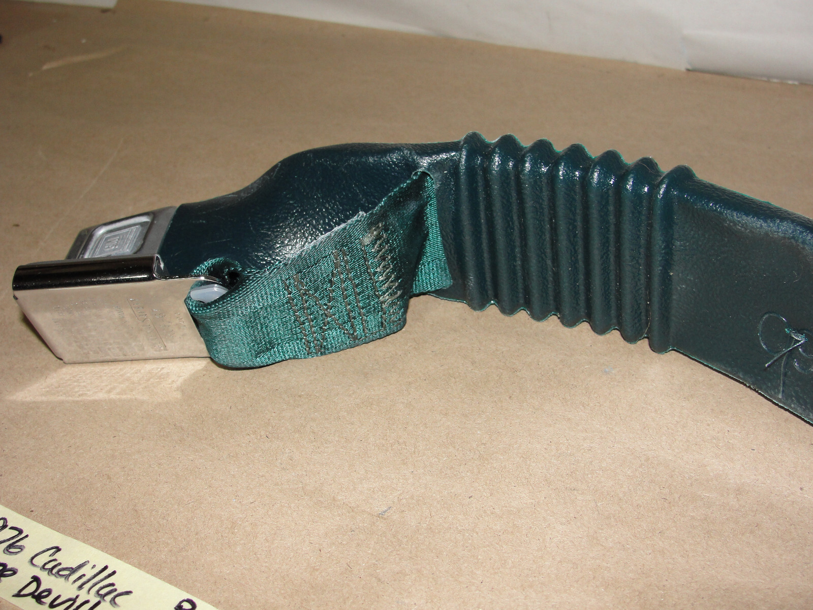 OEM 1971 1972 1973 1974 1975 1976 Cadillac Deville Calais Fleetwood 1971 1972 1973 1974 1975 1976 1977 1978 Eldorado RIGHT PASSENGER SIDE FRONT SEAT BELT DOUBLE BUCKLE RECEIVER - Image 9