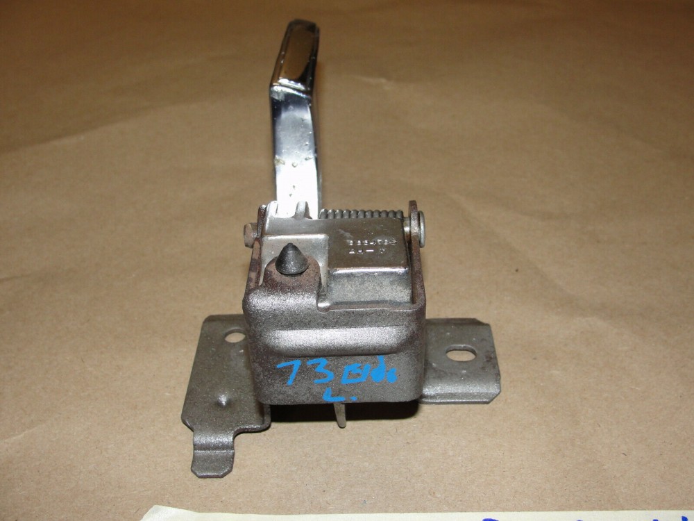OEM 1971 1972 1973 1974 Cadillac Eldorado LEFT DRIVER SIDE INTERIOR FRONT DOOR HANDLE LATCH RELEASE #9834765 - Image 9