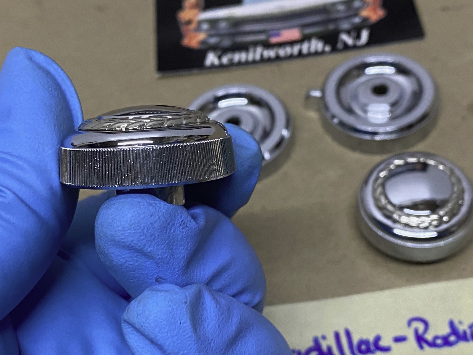 OEM 1974 1975 1976 Cadillac Deville Fleetwood Calais 1974 1975 1976 1977 1978 Eldorado 1976 1977 1978 1979 Seville DASH RADIO KNOBS w/GOLD WREATH BEZELS ESCUTCHEONS #1602756/#1497099 - Image 10