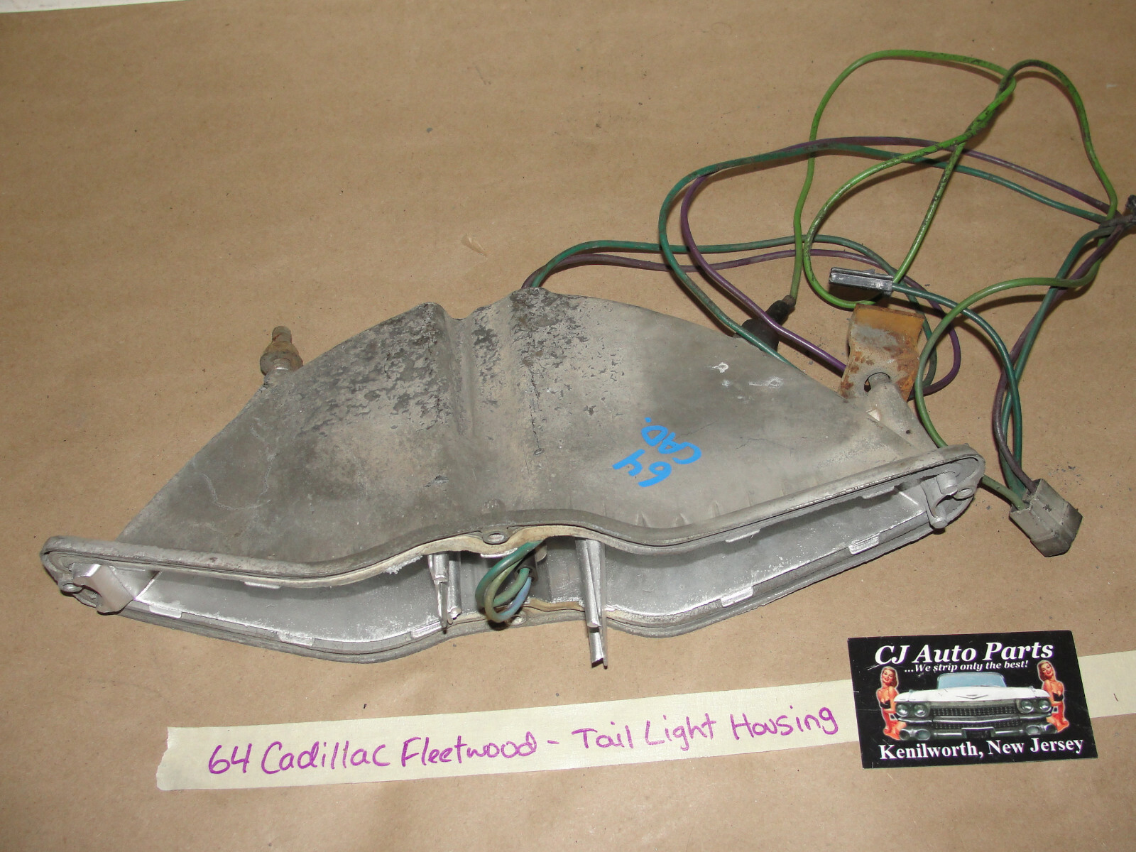 OEM 1964 Cadillac Fleetwood Deville Eldorado TAIL LIGHT BULB HOUSING ~ **TESTED** #5954877/#5954854/#5954885 - Image 9