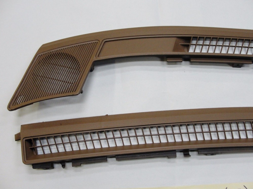 OEM 1974 1975 1976 Cadillac Deville Calais Fleetwood 1974 1975 1976 1977 1978 Eldorado DASH DEFROSTER SPEAKER GRILL VENT TRIM *SADDLE TAN* #1602401/1602402 - Image 9