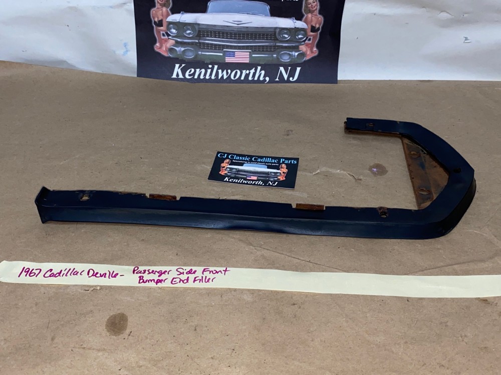 OEM 1967 1968 Cadillac Deville Calais Fleetwood RIGHT PASSENGER SIDE SIDE RUBBER FRONT FENDER TO BUMPER END FILLERS PANEL #1487327 - Image 6