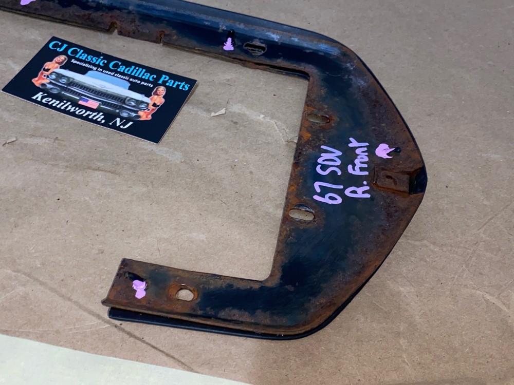OEM 1967 1968 Cadillac Deville Calais Fleetwood RIGHT PASSENGER SIDE SIDE RUBBER FRONT FENDER TO BUMPER END FILLERS PANEL #1487327 - Image 13