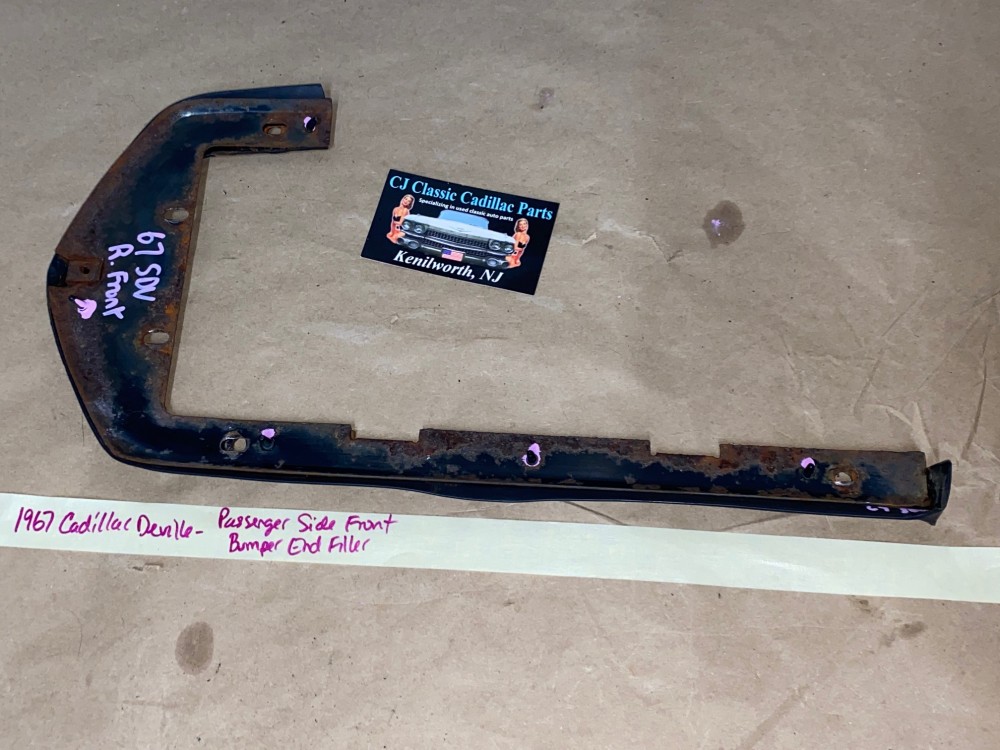 OEM 1967 1968 Cadillac Deville Calais Fleetwood RIGHT PASSENGER SIDE SIDE RUBBER FRONT FENDER TO BUMPER END FILLERS PANEL #1487327 - Image 23