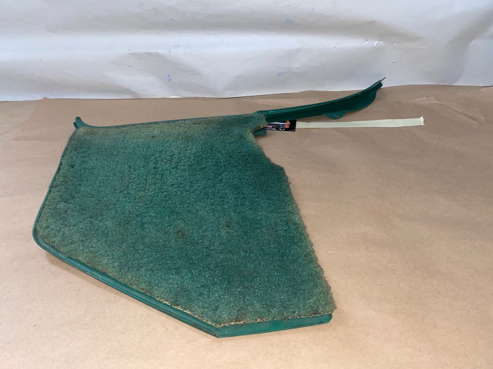OEM 1969 1970 Cadillac Deville Fleetwood Calais LEFT DRIVER SIDE KICK PANEL TRIM (GREEN) - Image 13