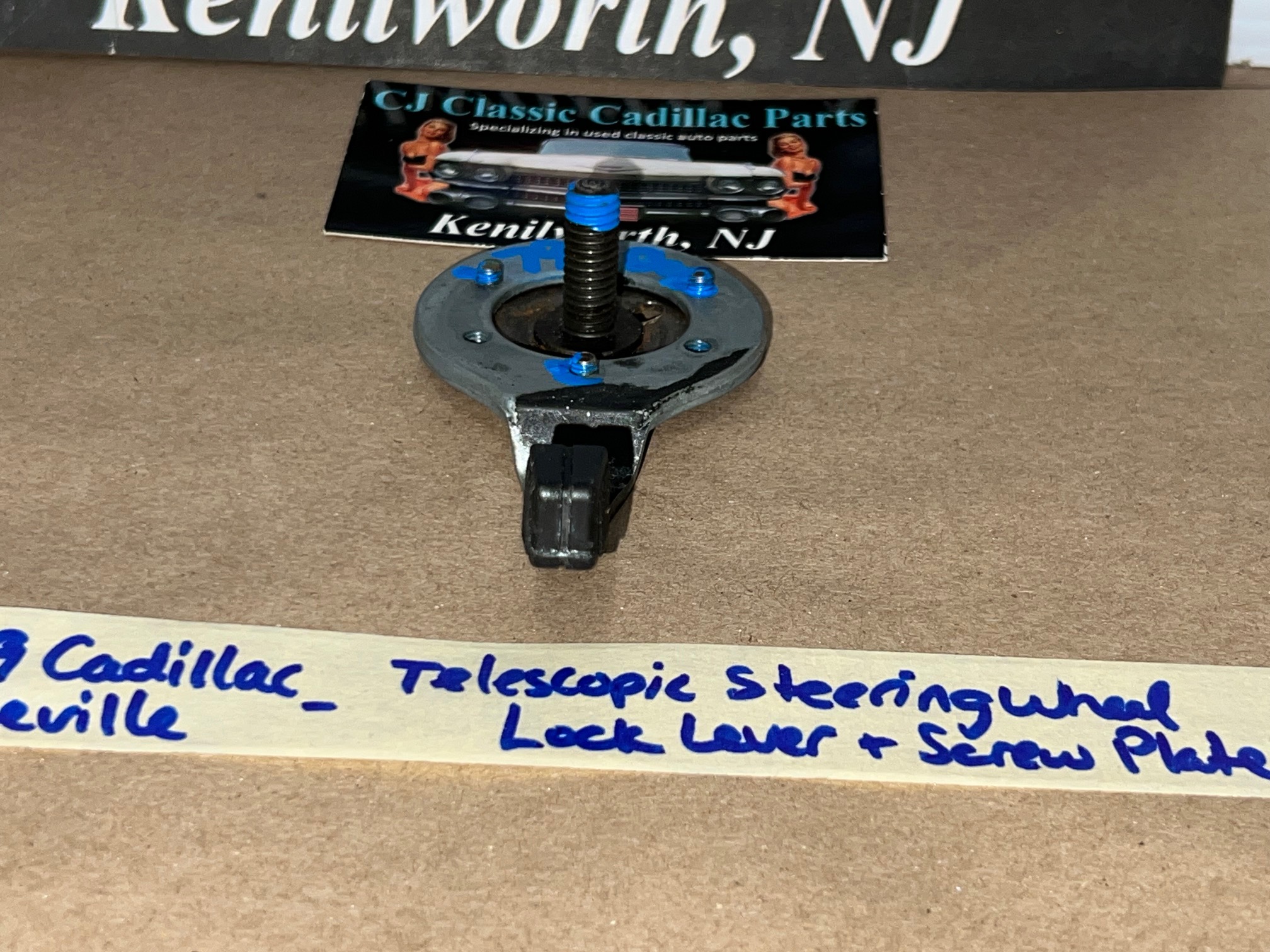 OEM 1979 1980 1981 1982 1983 1984 1985 1986 1987 1988 1989 1990 1991 1992 Cadillac Deville Eldorado Fleetwood Calais Brougham Seville TILT TELESCOPIC STEERING WHEEL ADJUSTING LEVER & SCREW PLATE #16163613 - Image 4