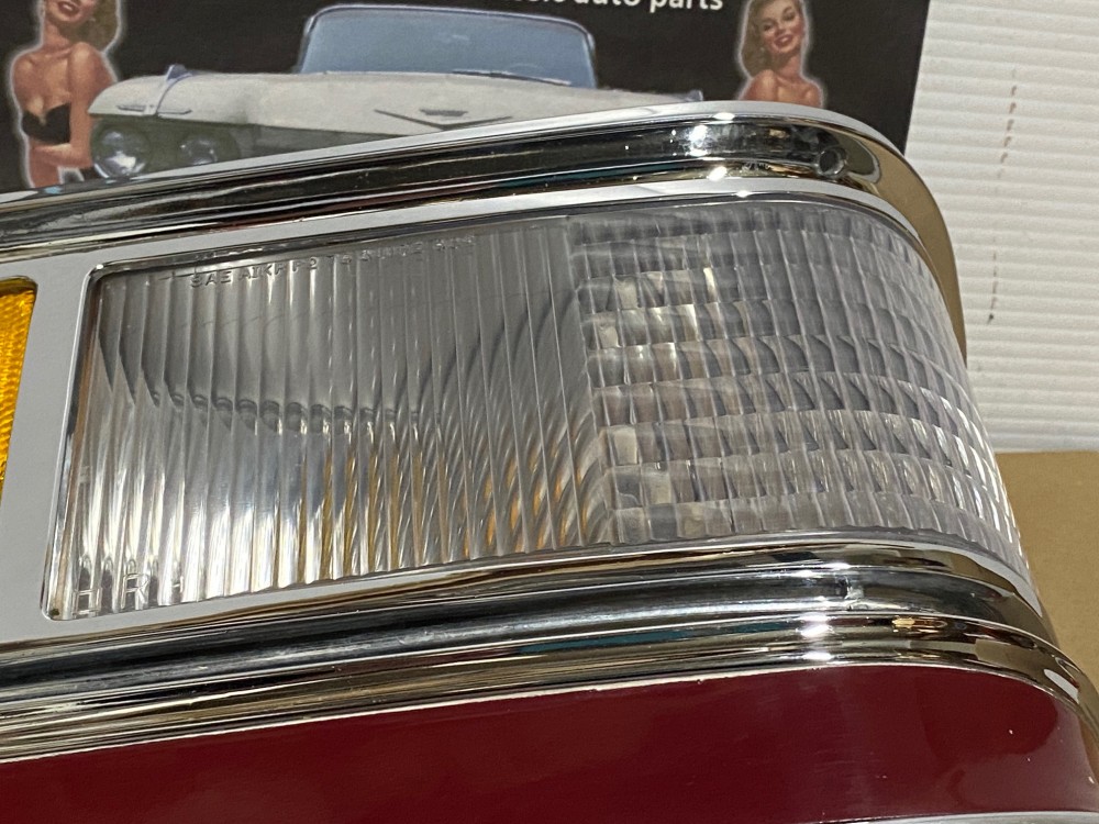 OEM 1975 1976 Cadillac Deville Calais Fleetwood RIGHT PASSENGER SIDE TURN SIGNAL PARK CORNER LIGHT LENS #1605271/#5968018/#5966732 - Image 8