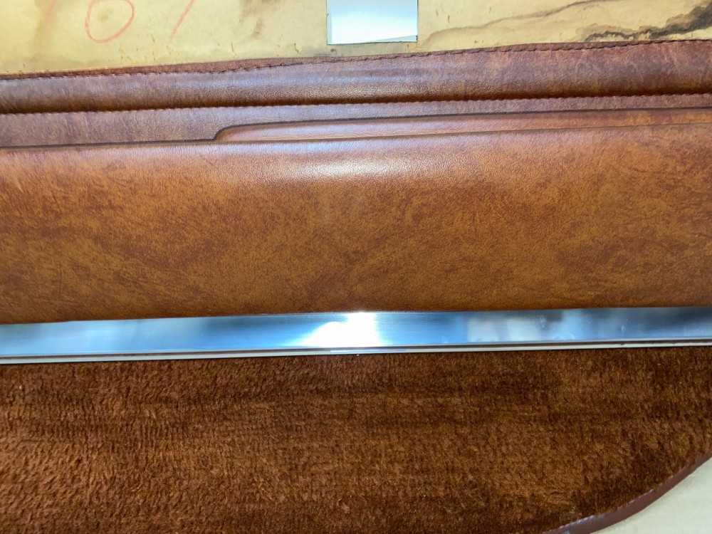OEM 1966 Cadillac Fleetwood 4 Door RIGHT PASSENGER SIDE REAR DOOR PANEL TRIM WITH ARM REST BASE & COURTESY LIGHT - BROWN - Image 6