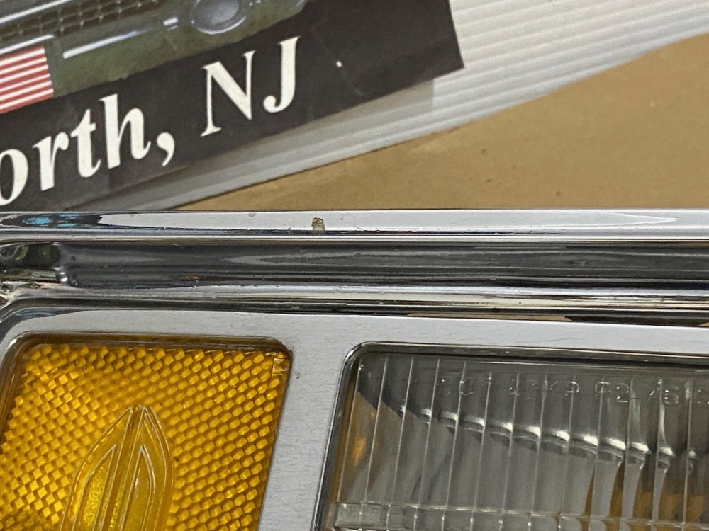 OEM 1975 1976 Cadillac Deville Calais Fleetwood RIGHT PASSENGER SIDE TURN SIGNAL PARK CORNER LIGHT LENS #1605271/#5968018/#5966732 - Image 12