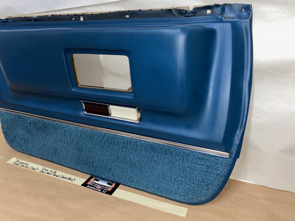 OEM 1971 1972 1973 1974 1975 1976 Cadillac Sedan Deville Fleetwood Calais 4 Door LEFT DRIVER SIDE REAR LOWER DOOR PANEL ARM REST with COURTESY LIGHT - DARK BLUE - Image 4