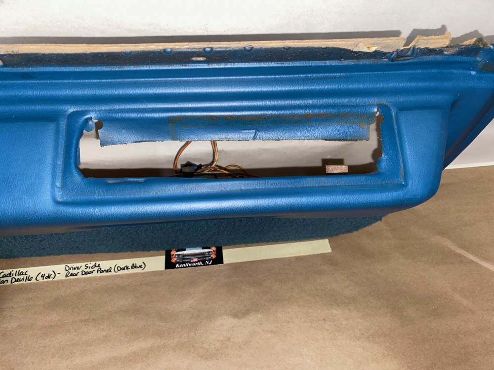 OEM 1971 1972 1973 1974 1975 1976 Cadillac Sedan Deville Fleetwood Calais 4 Door LEFT DRIVER SIDE REAR LOWER DOOR PANEL ARM REST with COURTESY LIGHT - DARK BLUE - Image 8