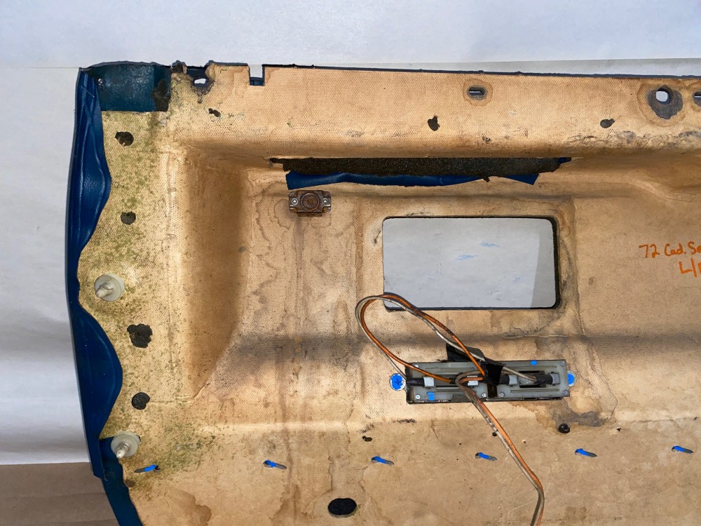 OEM 1971 1972 1973 1974 1975 1976 Cadillac Sedan Deville Fleetwood Calais 4 Door LEFT DRIVER SIDE REAR LOWER DOOR PANEL ARM REST with COURTESY LIGHT - DARK BLUE - Image 15