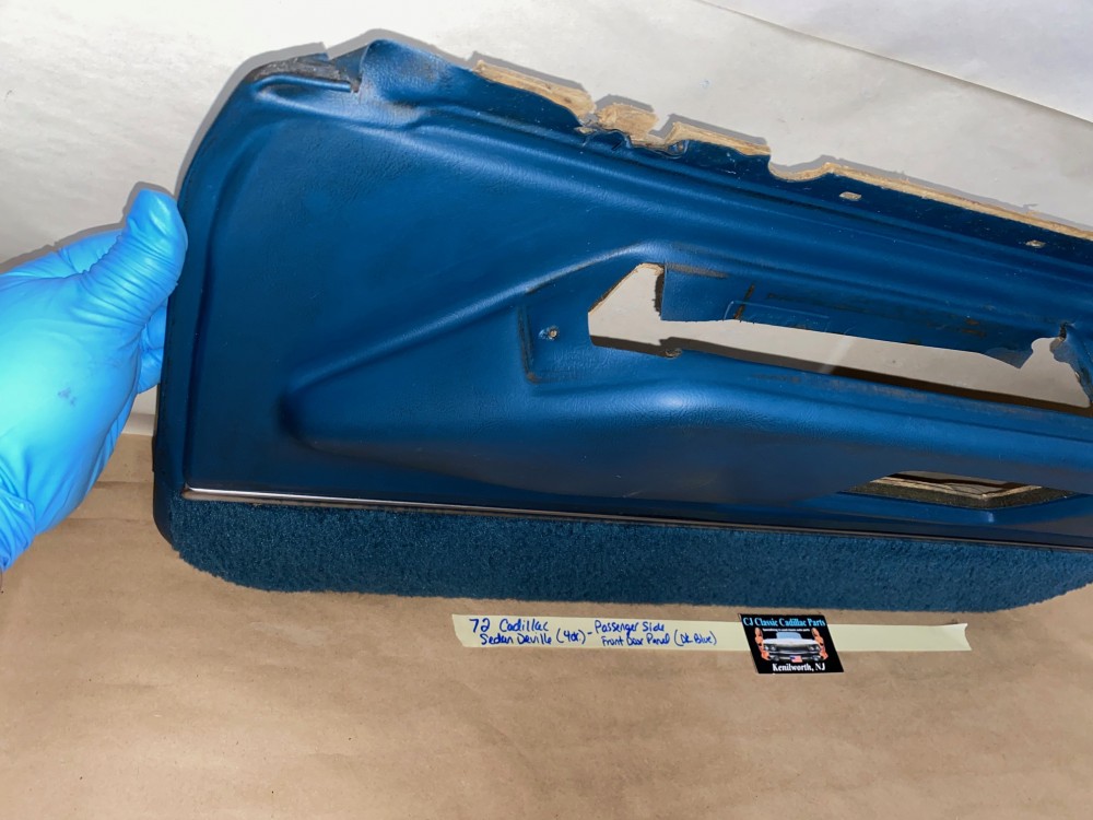 OEM 1971 1972 1973 1974 1975 1976 Cadillac Sedan Deville Fleetwood Calais 4 Door RIGHT PASSENGER SIDE FRONT LOWER DOOR PANEL ARM REST - DARK BLUE - Image 2