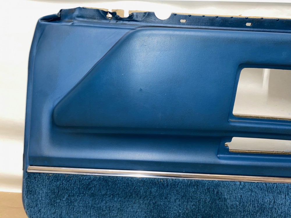 OEM 1971 1972 1973 1974 1975 1976 Cadillac Sedan Deville Fleetwood Calais 4 Door RIGHT PASSENGER SIDE FRONT LOWER DOOR PANEL ARM REST - DARK BLUE - Image 7