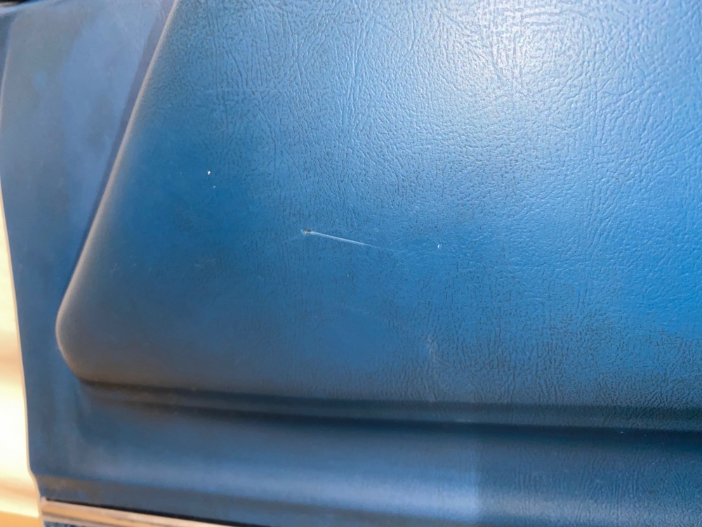 OEM 1971 1972 1973 1974 1975 1976 Cadillac Sedan Deville Fleetwood Calais 4 Door RIGHT PASSENGER SIDE FRONT LOWER DOOR PANEL ARM REST - DARK BLUE - Image 8