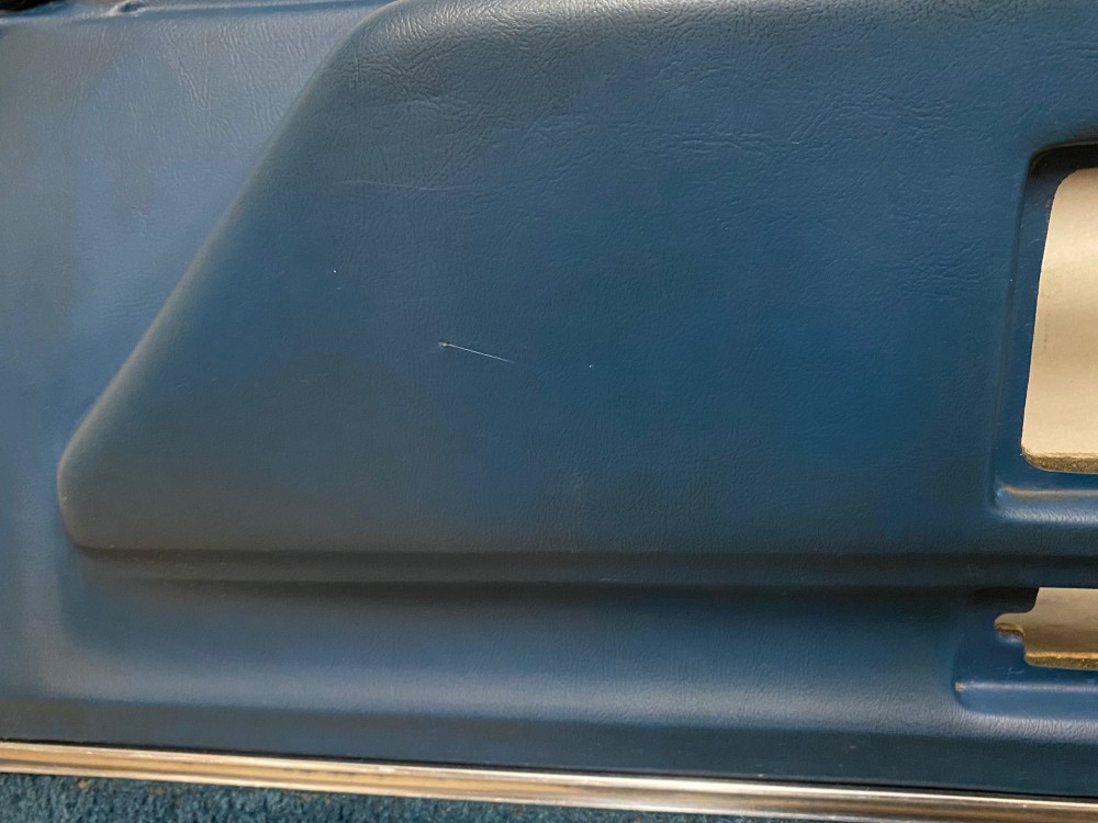OEM 1971 1972 1973 1974 1975 1976 Cadillac Sedan Deville Fleetwood Calais 4 Door RIGHT PASSENGER SIDE FRONT LOWER DOOR PANEL ARM REST - DARK BLUE - Image 9