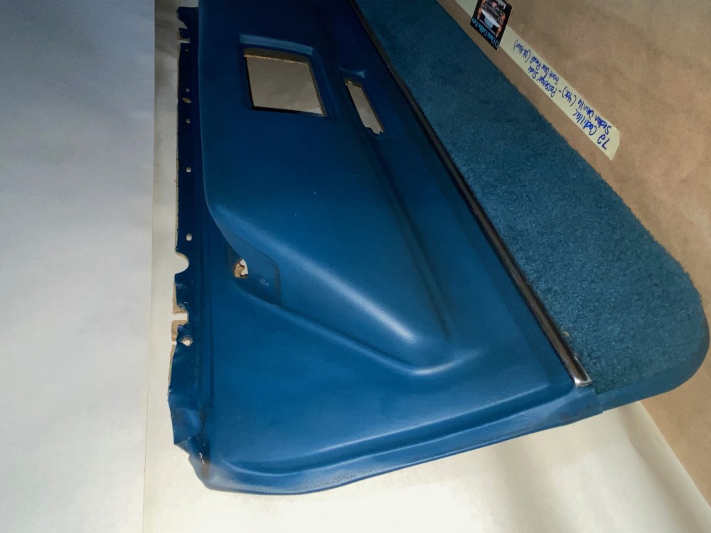 OEM 1971 1972 1973 1974 1975 1976 Cadillac Sedan Deville Fleetwood Calais 4 Door RIGHT PASSENGER SIDE FRONT LOWER DOOR PANEL ARM REST - DARK BLUE - Image 15