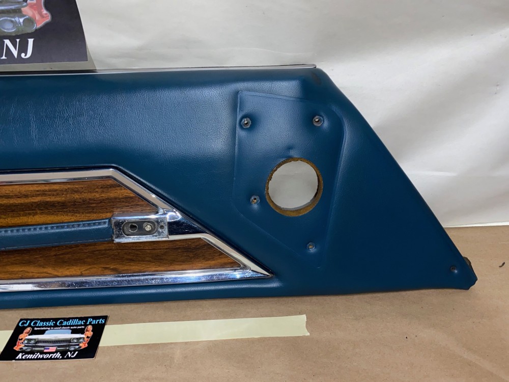 OEM 1971 1972 Cadillac Sedan Deville Fleetwood Calais 4 Door LEFT DRIVER SIDE FRONT UPPER DOOR PANEL TRIM DARK BLUE - Image 4