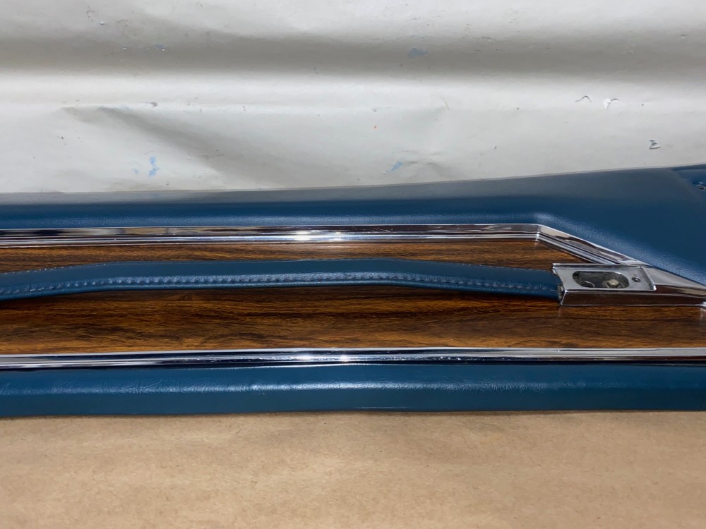 OEM 1971 1972 Cadillac Sedan Deville Fleetwood Calais 4 Door LEFT DRIVER SIDE FRONT UPPER DOOR PANEL TRIM DARK BLUE - Image 9