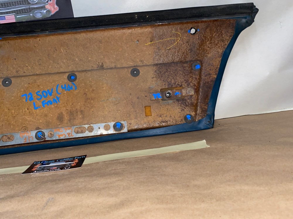 OEM 1971 1972 Cadillac Sedan Deville Fleetwood Calais 4 Door LEFT DRIVER SIDE FRONT UPPER DOOR PANEL TRIM DARK BLUE - Image 19