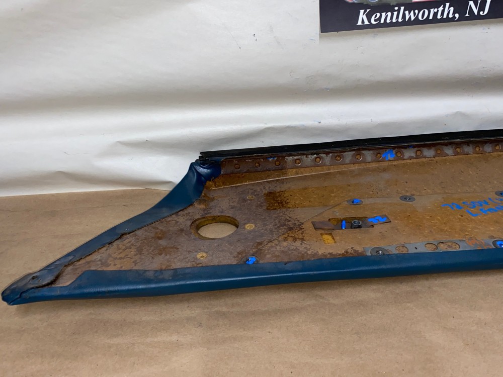 OEM 1971 1972 Cadillac Sedan Deville Fleetwood Calais 4 Door LEFT DRIVER SIDE FRONT UPPER DOOR PANEL TRIM DARK BLUE - Image 20