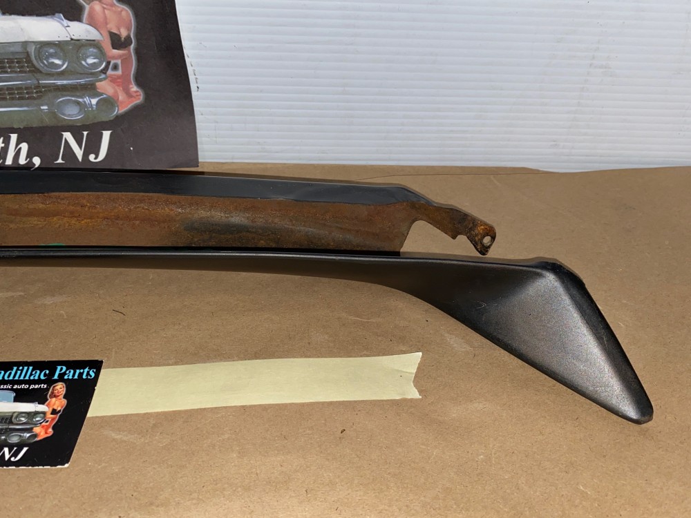 OEM 1974 1975 1976 Cadillac Sedan DeVille Calais Fleetwood RIGHT PASSENGER INTERIOR WINDSHIELD A PILLAR TRIM BLACK - Image 23