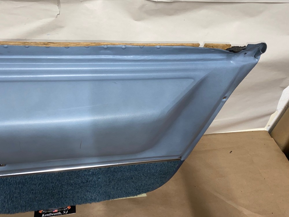 OEM 1971 1972 1973 1974 1975 1976 Cadillac Sedan Deville Fleetwood Calais 4 Door RIGHT PASSENGER SIDE REAR LOWER DOOR PANEL ARM REST with COURTESY LIGHT - LIGHT BLUE - Image 8