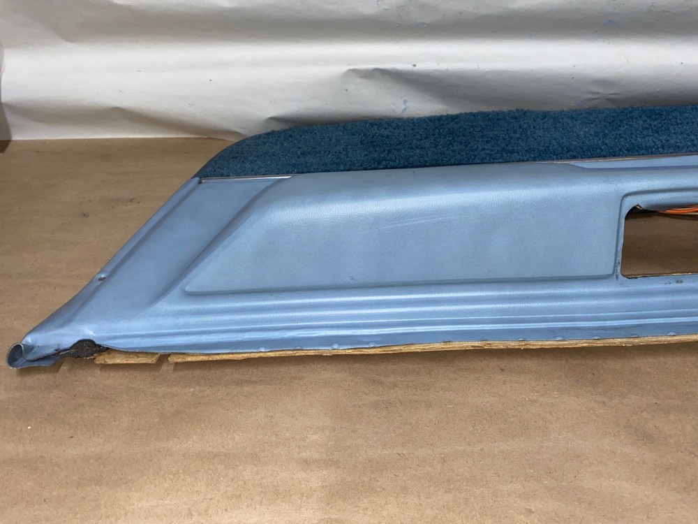 OEM 1971 1972 1973 1974 1975 1976 Cadillac Sedan Deville Fleetwood Calais 4 Door RIGHT PASSENGER SIDE REAR LOWER DOOR PANEL ARM REST with COURTESY LIGHT - LIGHT BLUE - Image 14