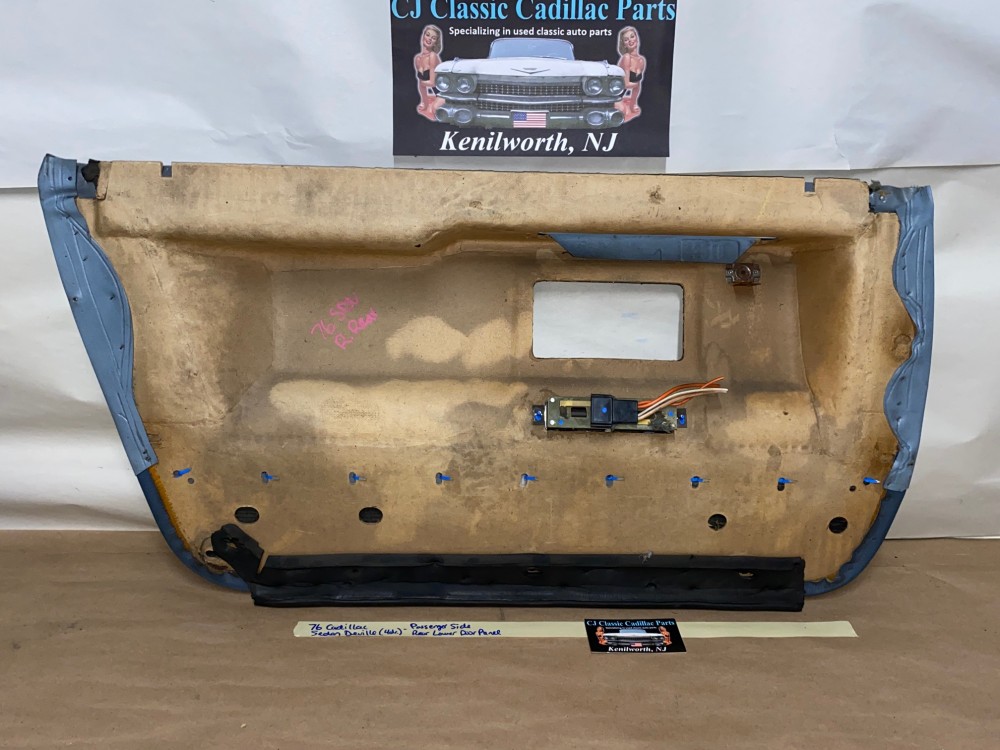 OEM 1971 1972 1973 1974 1975 1976 Cadillac Sedan Deville Fleetwood Calais 4 Door RIGHT PASSENGER SIDE REAR LOWER DOOR PANEL ARM REST with COURTESY LIGHT - LIGHT BLUE - Image 15