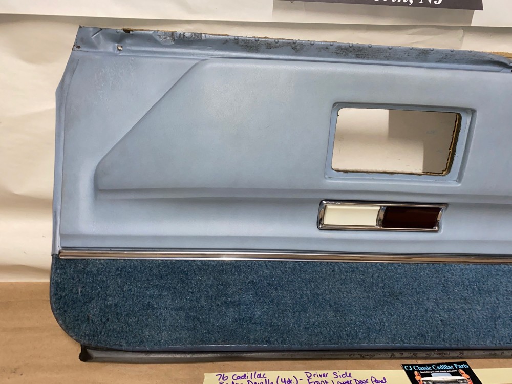 OEM 1971 1972 1973 1974 1975 1976 Cadillac Sedan Deville Fleetwood Calais 4 Door RIGHT PASSENGER SIDE FRONT LOWER DOOR PANEL with COURTESY LIGHT - LIGHT BLUE - Image 2