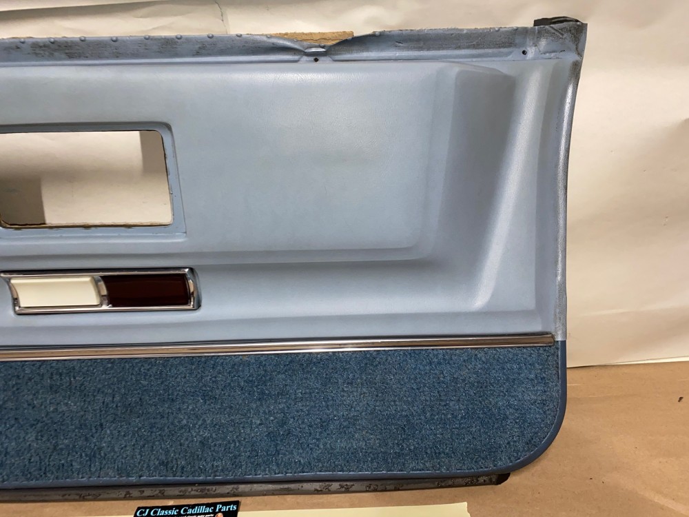 OEM 1971 1972 1973 1974 1975 1976 Cadillac Sedan Deville Fleetwood Calais 4 Door RIGHT PASSENGER SIDE FRONT LOWER DOOR PANEL with COURTESY LIGHT - LIGHT BLUE - Image 4