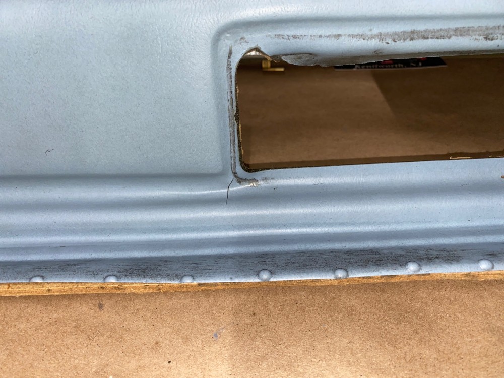 OEM 1971 1972 1973 1974 1975 1976 Cadillac Sedan Deville Fleetwood Calais 4 Door RIGHT PASSENGER SIDE FRONT LOWER DOOR PANEL with COURTESY LIGHT - LIGHT BLUE - Image 7