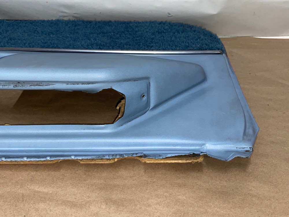 OEM 1971 1972 1973 1974 1975 1976 Cadillac Sedan Deville Fleetwood Calais 4 Door RIGHT PASSENGER SIDE FRONT LOWER DOOR PANEL with COURTESY LIGHT - LIGHT BLUE - Image 9