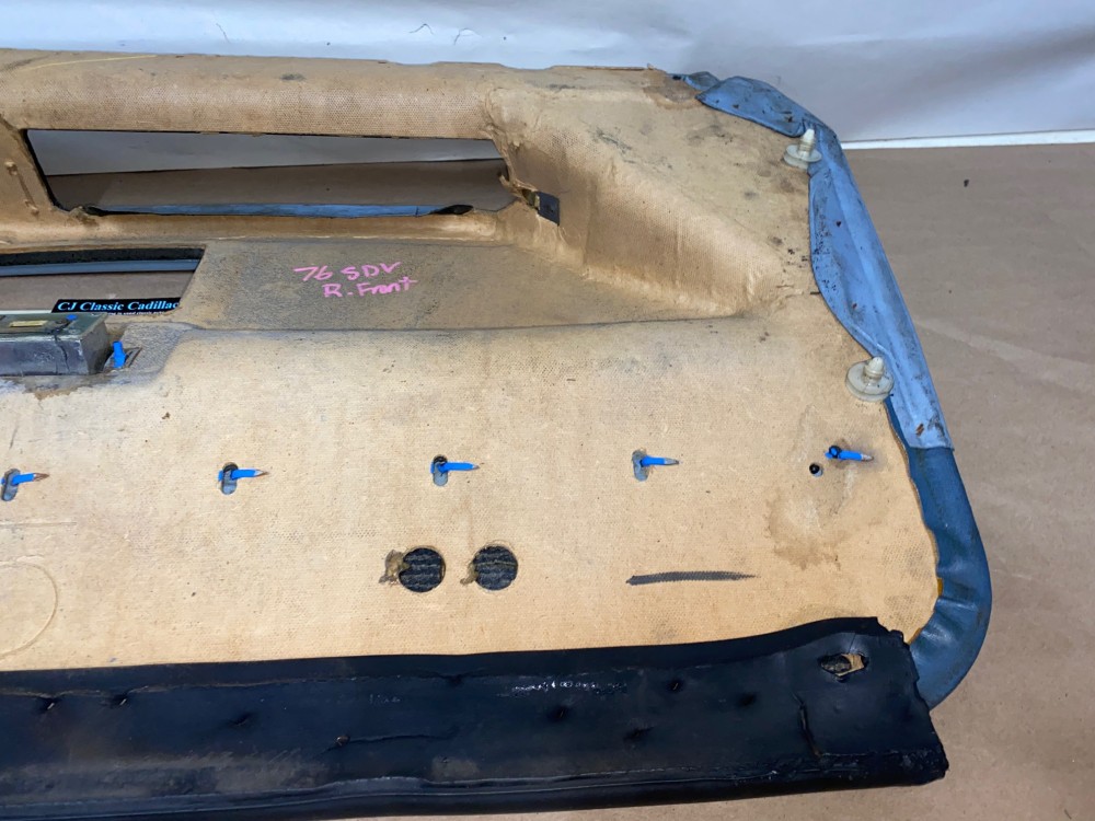 OEM 1971 1972 1973 1974 1975 1976 Cadillac Sedan Deville Fleetwood Calais 4 Door RIGHT PASSENGER SIDE FRONT LOWER DOOR PANEL with COURTESY LIGHT - LIGHT BLUE - Image 21