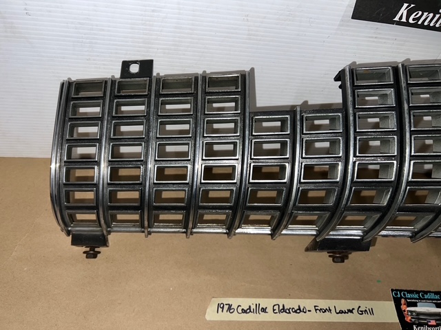 OEM 1976 Cadillac Eldorado FRONT LOWER GRILL #1606878 - Image 21