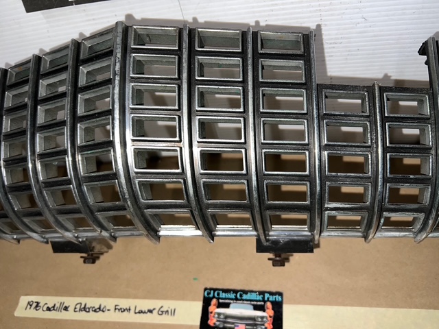 OEM 1976 Cadillac Eldorado FRONT LOWER GRILL #1606878 - Image 19