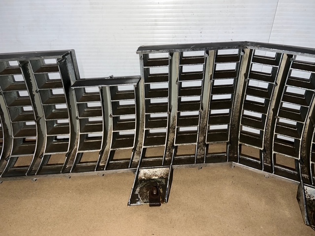 OEM 1976 Cadillac Eldorado FRONT LOWER GRILL #1606878 - Image 5