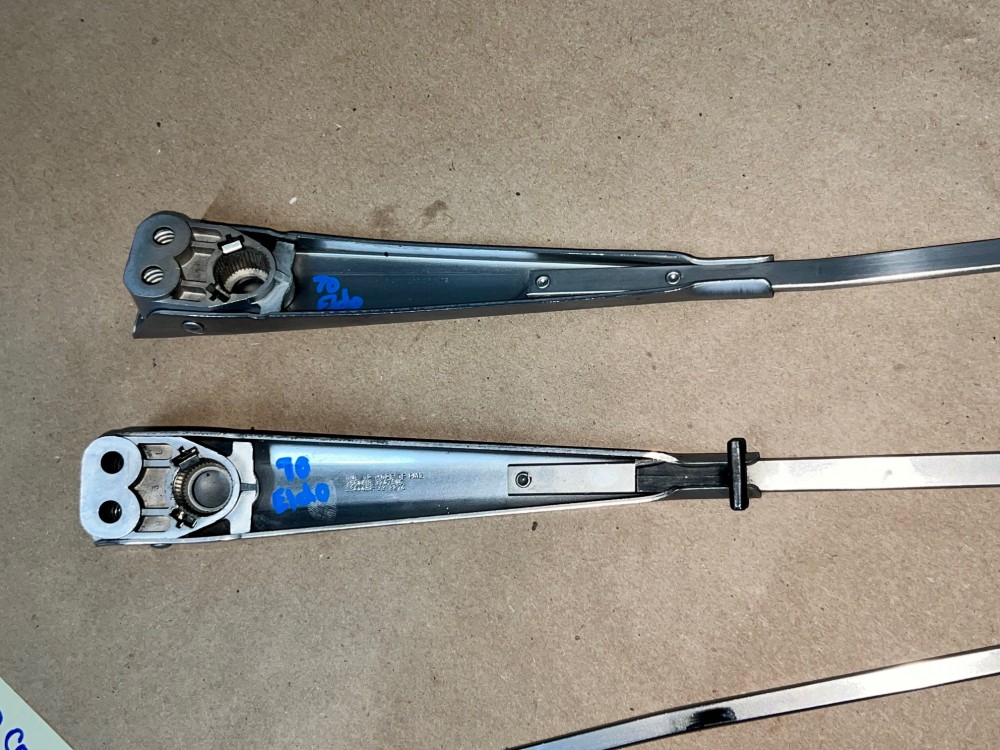 OEM 1969 1970 Cadillac Eldorado WINDSHIELD WIPER ARMS - LEFT & RIGHT - Image 7