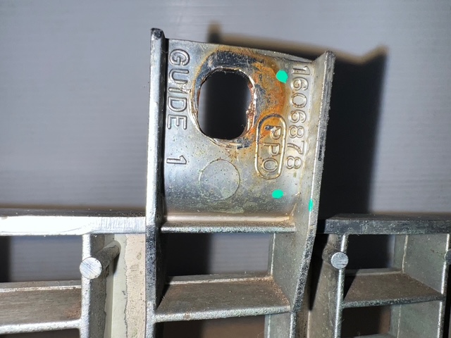 OEM 1976 Cadillac Eldorado FRONT LOWER GRILL #1606878 - Image 25