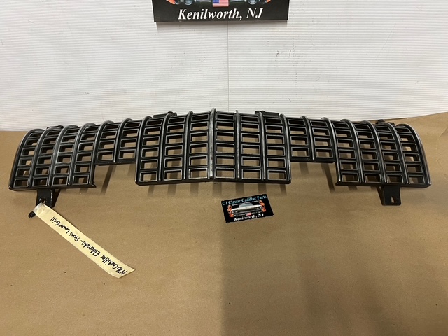 OEM 1976 Cadillac Eldorado FRONT LOWER GRILL #1606878 - Image 32