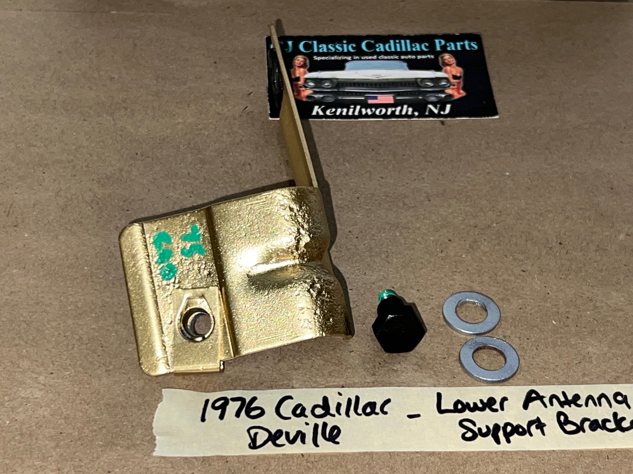 OEM 1973 1974 1975 1976 Cadillac Deville Calais Fleetwood 1973 1974 1975 1976 1977 1978 Eldorado LOWER ANTENNA SUPPORT MOUNTING BRACKET WITH SCREW BOLT #1602174 - Image 13