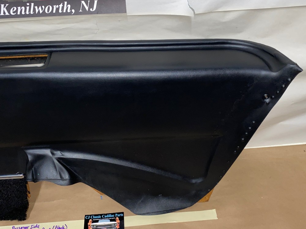 OEM 1971 1972 1973 1974 1975 1976 Cadillac Coupe Deville Calais 2 Dr RIGHT PASSENGER SIDE REAR LOWER DOOR PANEL ARM REST BLACK - Image 3