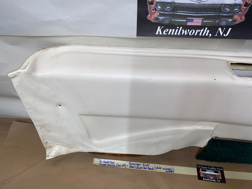 OEM 1971 1972 1973 1974 1975 1976 Cadillac Coupe Deville Calais 2 Dr LEFT DRIVER SIDE REAR LOWER DOOR PANEL ARM REST ~ WHITE WITH GREEN CARPET - Image 5