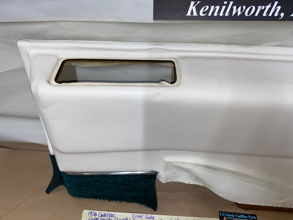 OEM 1971 1972 1973 1974 1975 1976 Cadillac Coupe Deville Calais 2 Dr RIGHT PASSENGER SIDE REAR LOWER DOOR PANEL ARM REST ~ WHITE WITH GREEN CARPET - Image 3