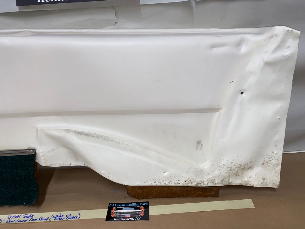 OEM 1971 1972 1973 1974 1975 1976 Cadillac Coupe Deville Calais 2 Dr RIGHT PASSENGER SIDE REAR LOWER DOOR PANEL ARM REST ~ WHITE WITH GREEN CARPET - Image 6