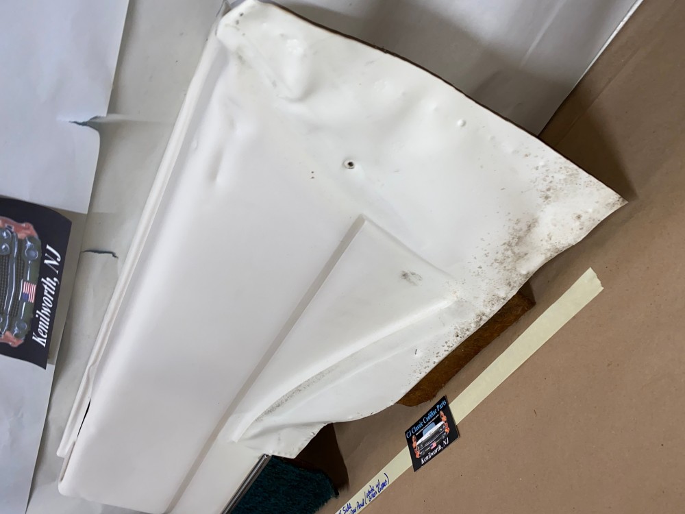 OEM 1971 1972 1973 1974 1975 1976 Cadillac Coupe Deville Calais 2 Dr RIGHT PASSENGER SIDE REAR LOWER DOOR PANEL ARM REST ~ WHITE WITH GREEN CARPET - Image 8